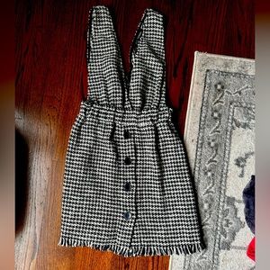 Adorable Black and White Print Jumper Zara Brand size XS NWT